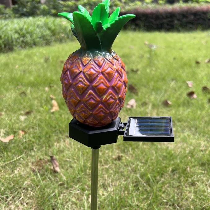 Polycrystalline silicon pineapple solar outdoor landscape light